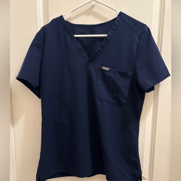 Figs Scrub Top Womens M Medium Navy Blue Catarina One Pocket Short Sleeve Nurse - Picture 1 of 4